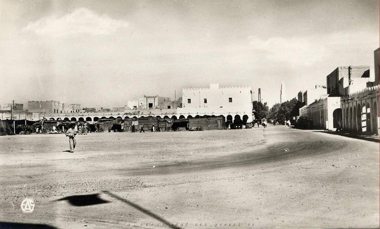 Colomb bechar 500- Place Lutaud COLLECTION DES AMIS DE ND DE SANTA CRUZ.jpg